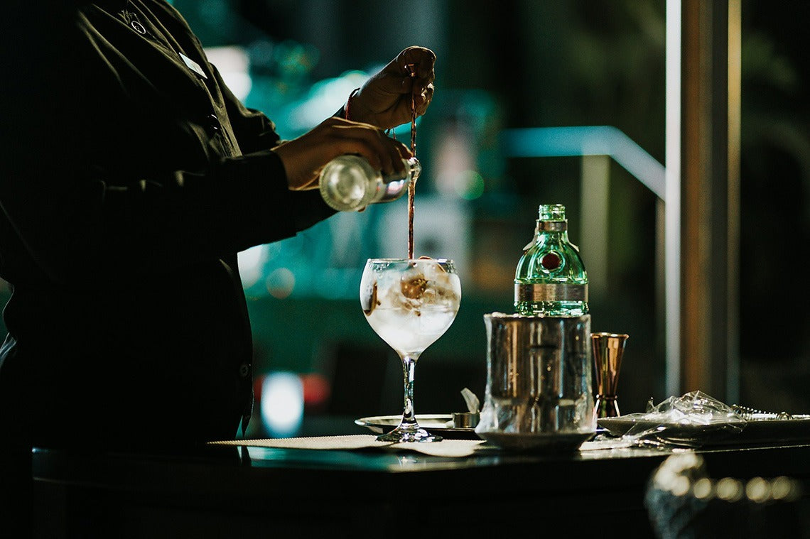 Alcohol-Free Gin: The G&T Experience Without the Fuzz